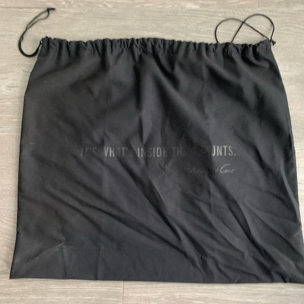 Kenneth Cole Vintage Black Laser Cut Drawstring Bucket Bag Shoulder Purse - Picture 13 of 13